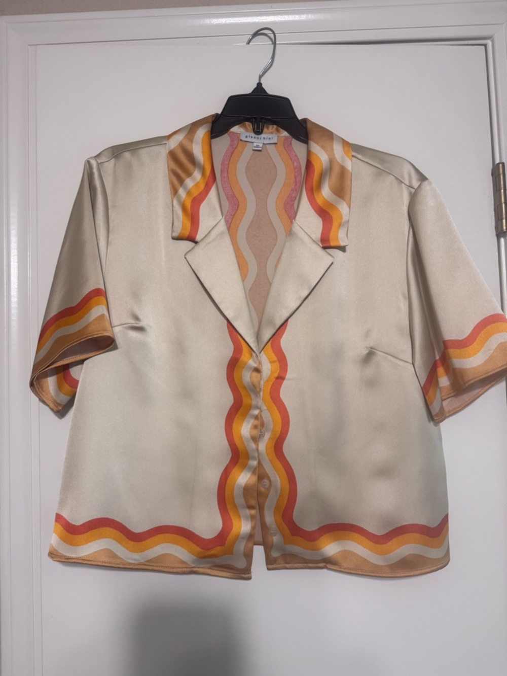 Gianni Bini Cream Shirt with Retro Wave Trim in Orange, Yellow, Tan
